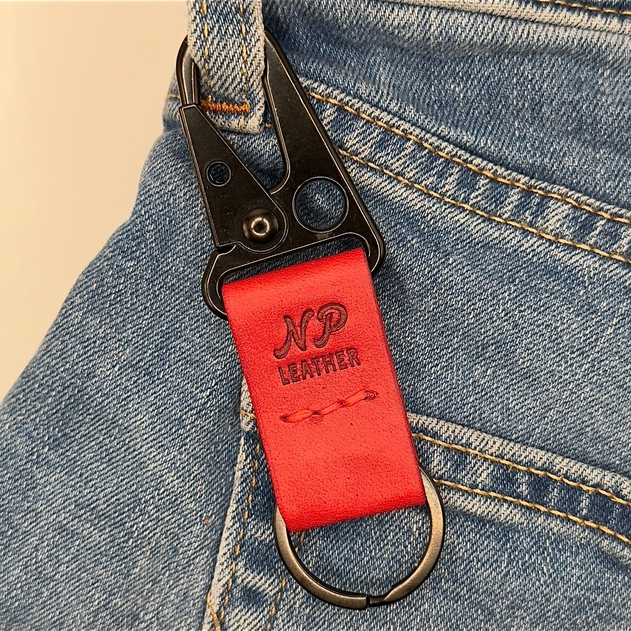 Lockson Pueblo Leather Clip Keychain | Scarlet Red